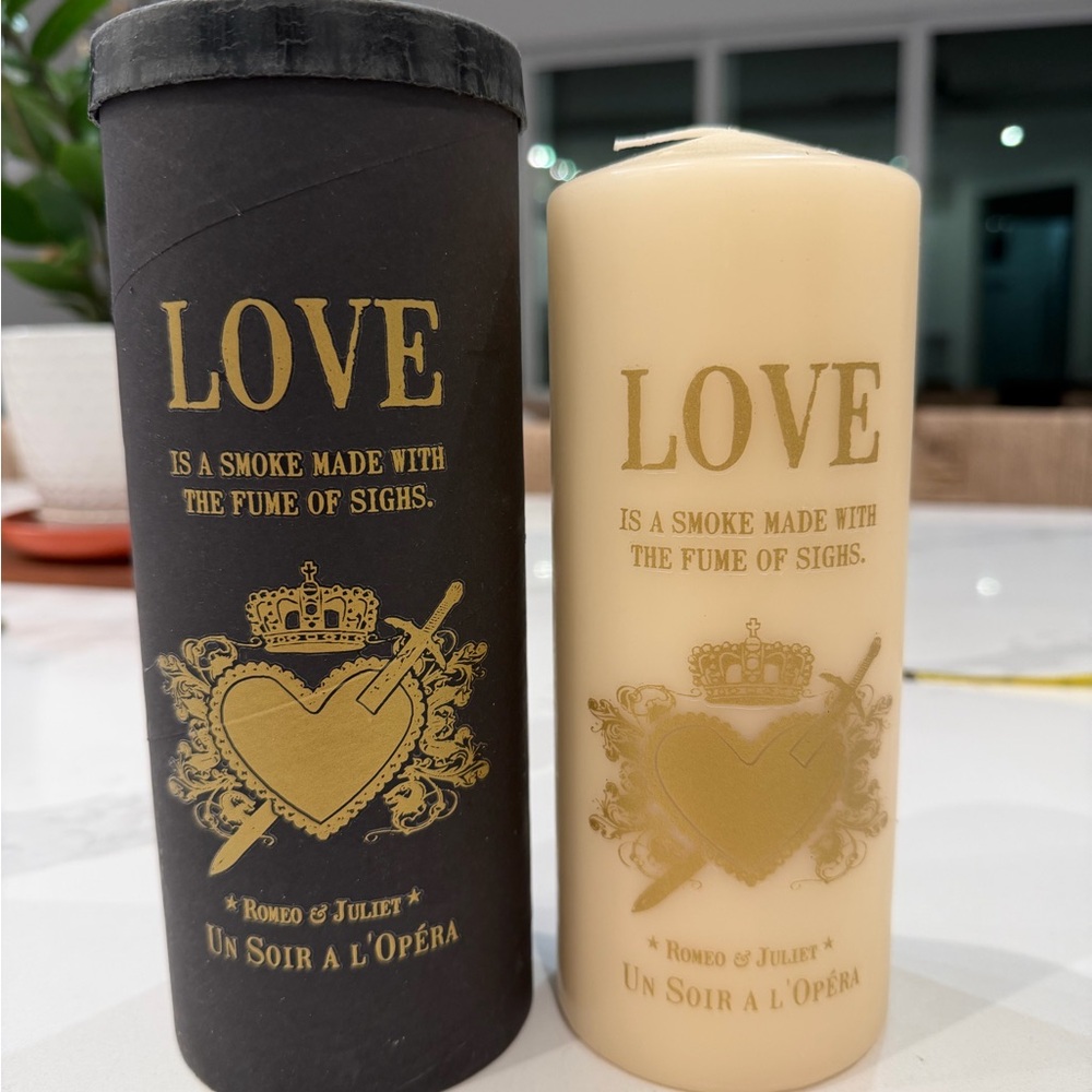 Cream and Black Scented Candle Set